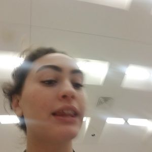 Meet your Posher, Ellie